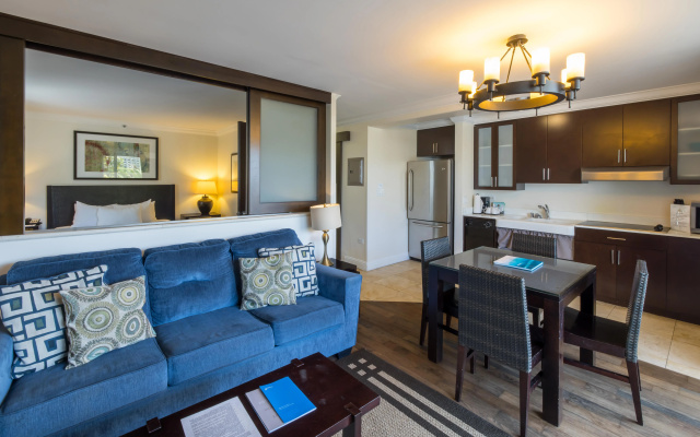 Regency on Beachwalk Waikiki by OUTRIGGER