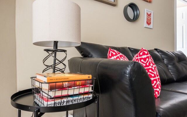 Centrally Located Uptown Apartments