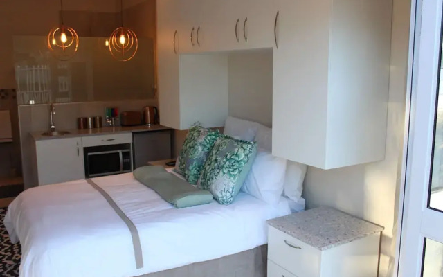 Sea Breeze Bloubergstrand