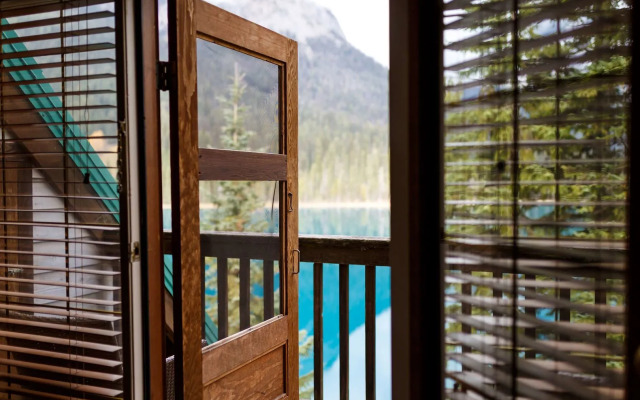 Emerald Lake Lodge