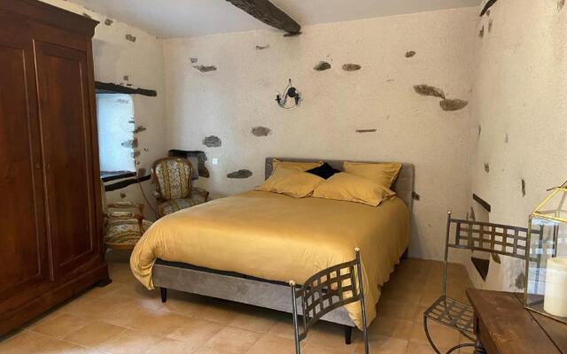 Traditional holiday home in Altillac with private pool