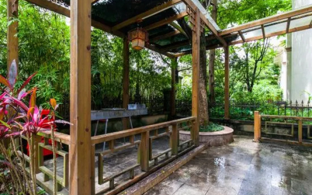 Qingyuan Hengda Yilin Yashe Drifting Holiday Villa