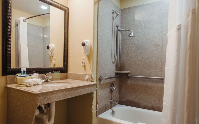 Holiday Inn Express Waller