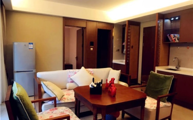 Sanya Linglong Lulushun Hotel