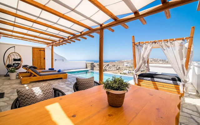 Villa Evi & Suites