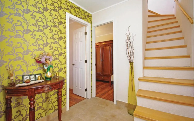 Holiday home Gornji Tucepi-Srida sela bb II