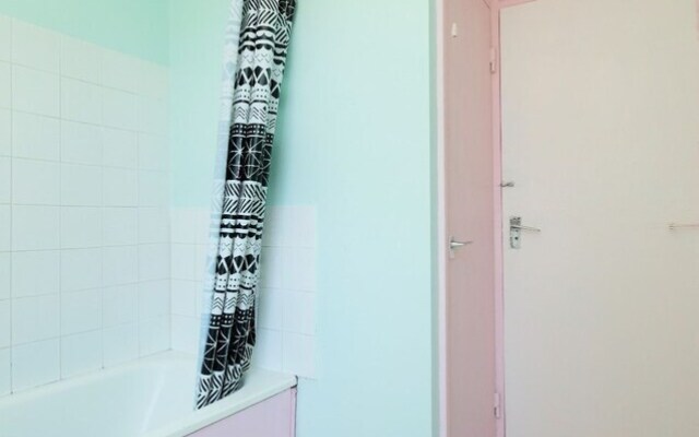A Cosy two Bedroom Apartment, Sleeps 3