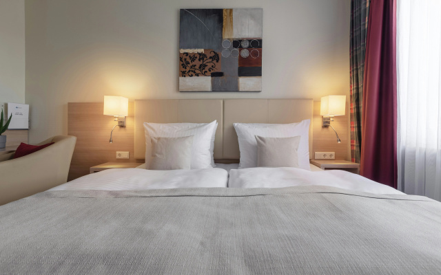 Garner Hotel Hamburg Wandsbek Marktplatz by IHG