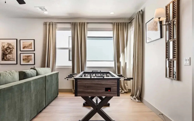Casa Lua 5 Bedroom Townhouse