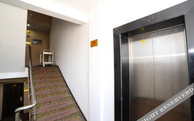 Qingjianglong Hostel