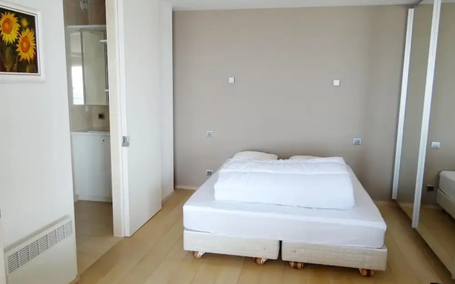 Apartment in Nieuwpoort Near Golf Course