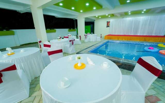 Hotel Grand Padappai Residency