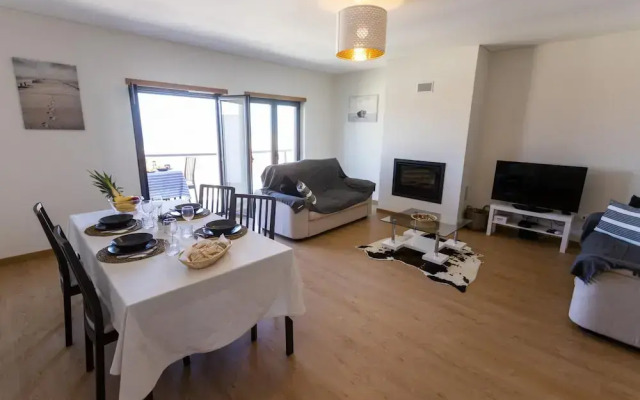 Belle Vue Apartment by Acasadascasas