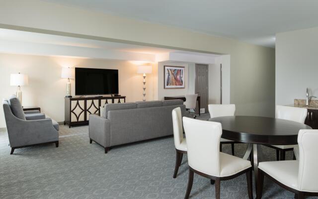 Crowne Plaza Chicago SW - Burr Ridge, an IHG Hotel