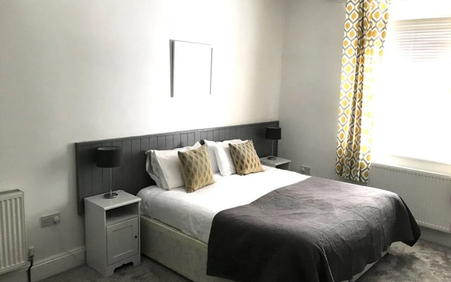 Seabreeze Restaurant with Rooms