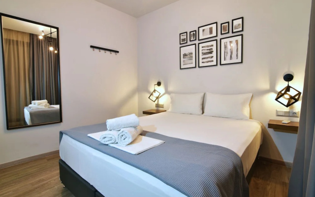 Feel Athens Studios at Monastiraki