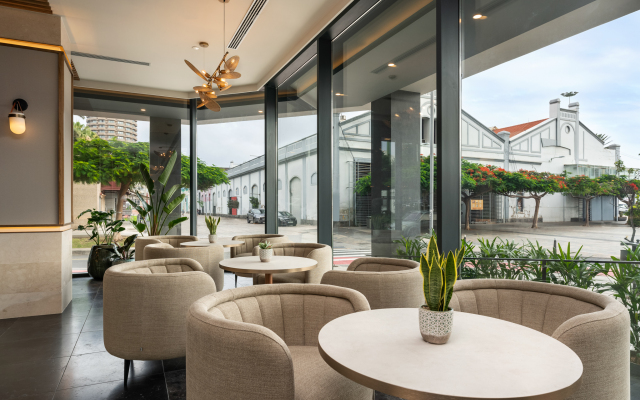 LIVVO Lumm Hotel 
