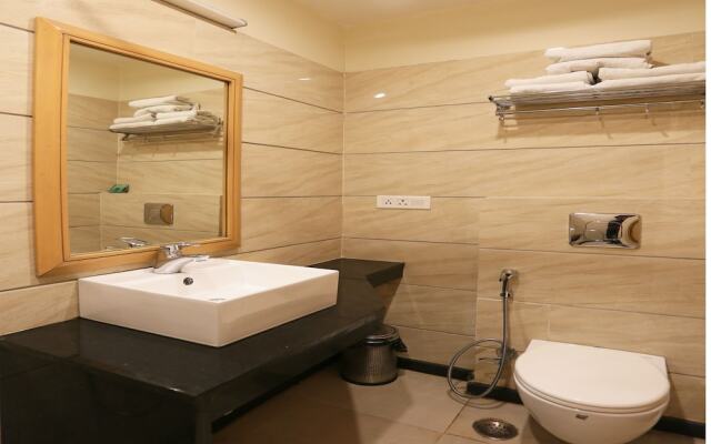 OYO Townhouse 5244 Galaxy Rooms