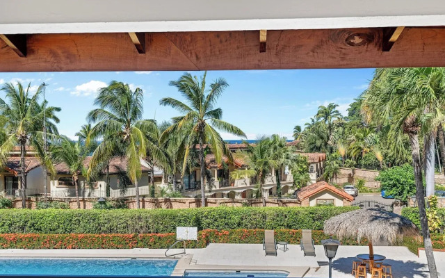 Casa Sail Away 13