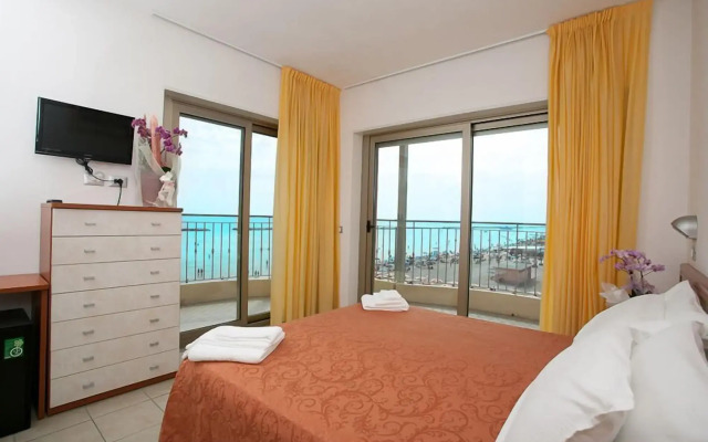 Hotel Adria Beach Club