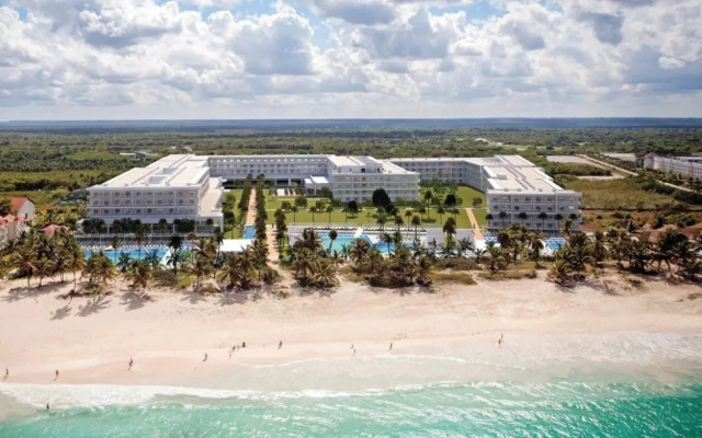 Riu Taino Hotel