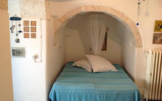 Trullo speciale vicino al mare