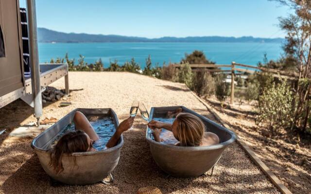 Drift Off Grid - Luxury Eco Glamping