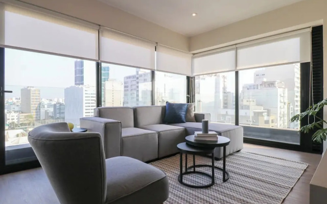 Liven in Miraflores by Wynwood House