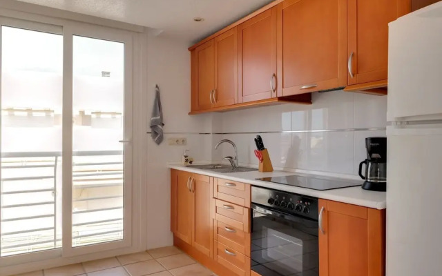 Quaint Apartment close to the Seabeach