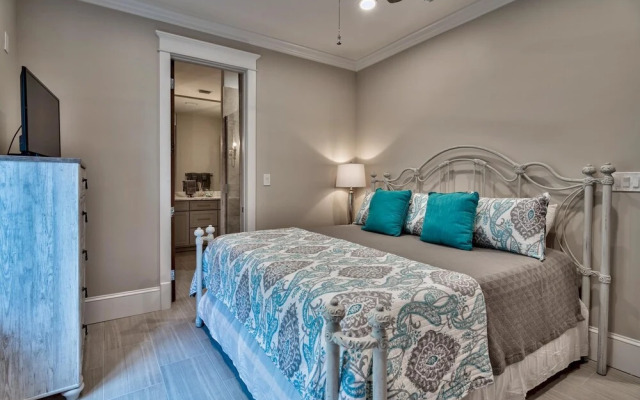 Seastar Palazzo Luxury Across From Beach