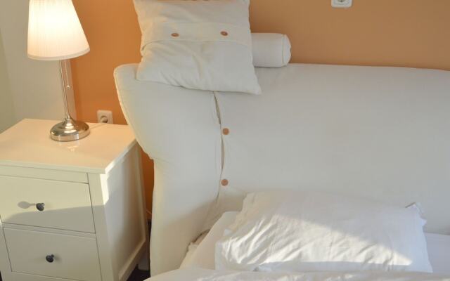 Opulent Villa with Sauna, Hot Tub, Pool