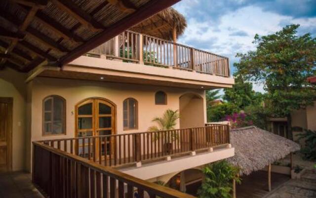 Casa Lucia Boutique Suites & Apartments