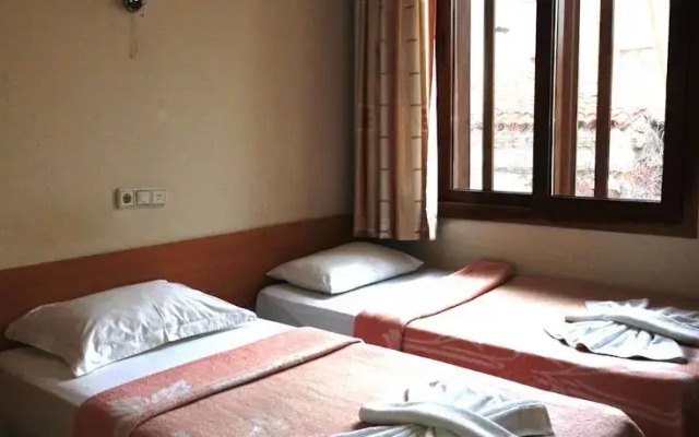 Oscar Hotel