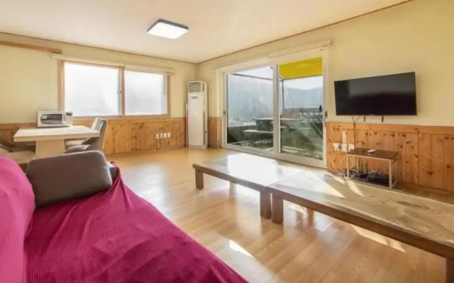 Pocheon Treasure Island Pension