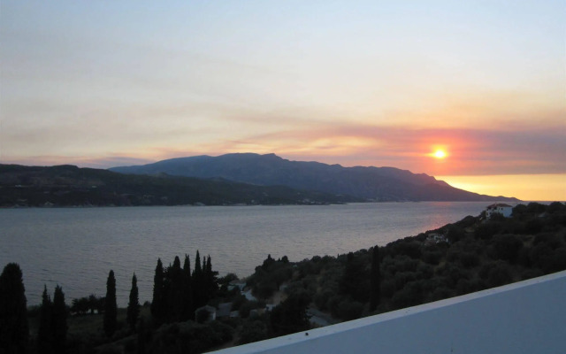 Scorpios Hotel & Suites