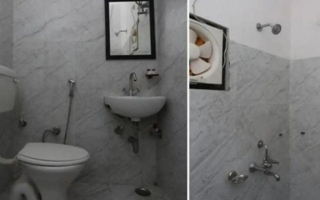 OYO 8114 Home Stay S K Palace