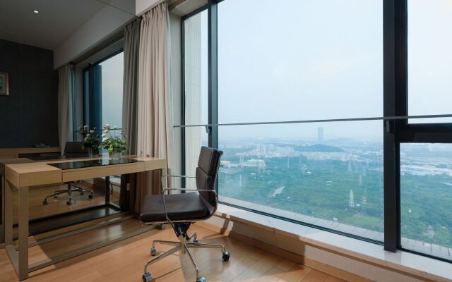 Yicheng Apartment PaZhou Poly World Center