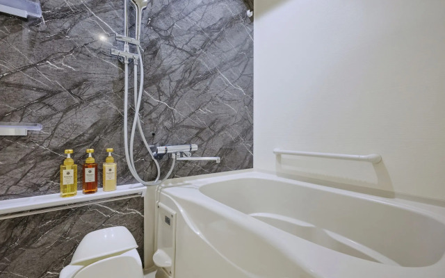 MONday Apart Premium Hamamatsucho