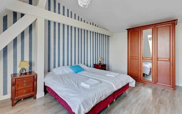 Grand Apartments - Love Loft