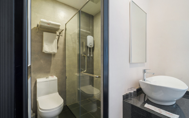 OYO 89386 Stay 365 Hotel