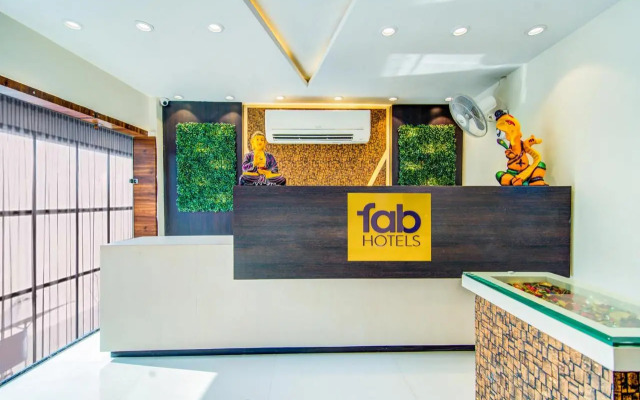 Fabhotel Nayyar Inn