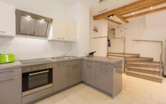 Am Schlosspark 2 - [#76207]