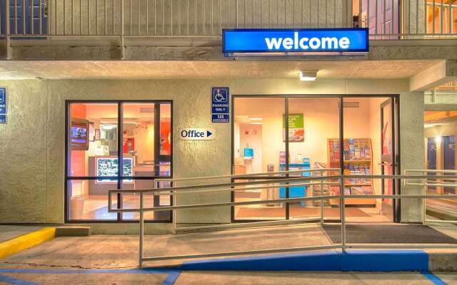 Motel 6 Mammoth Lakes, CA