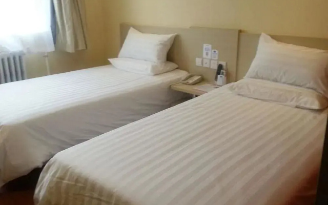 Elan Hotel