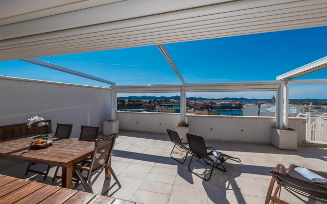 Penthouse with roof terrace