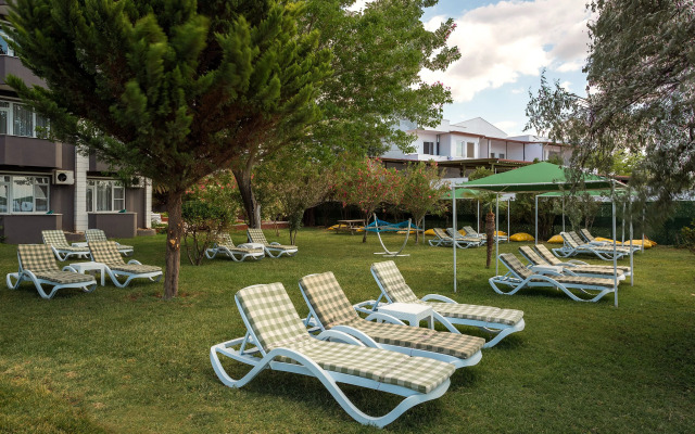 Aqua Nina Resort Hotel