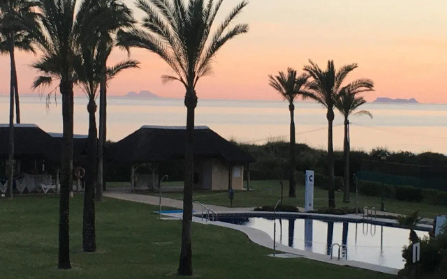 Marbella beachside apartment in 5 star gated
