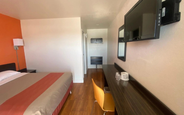 Motel 6 Goodland, KS