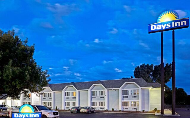 BridgePointe Inn & Suites