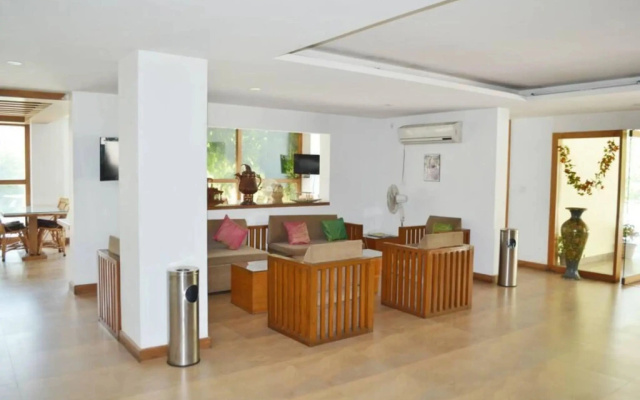 Paradise Gateway Hotel – Lobby – Srinagar
